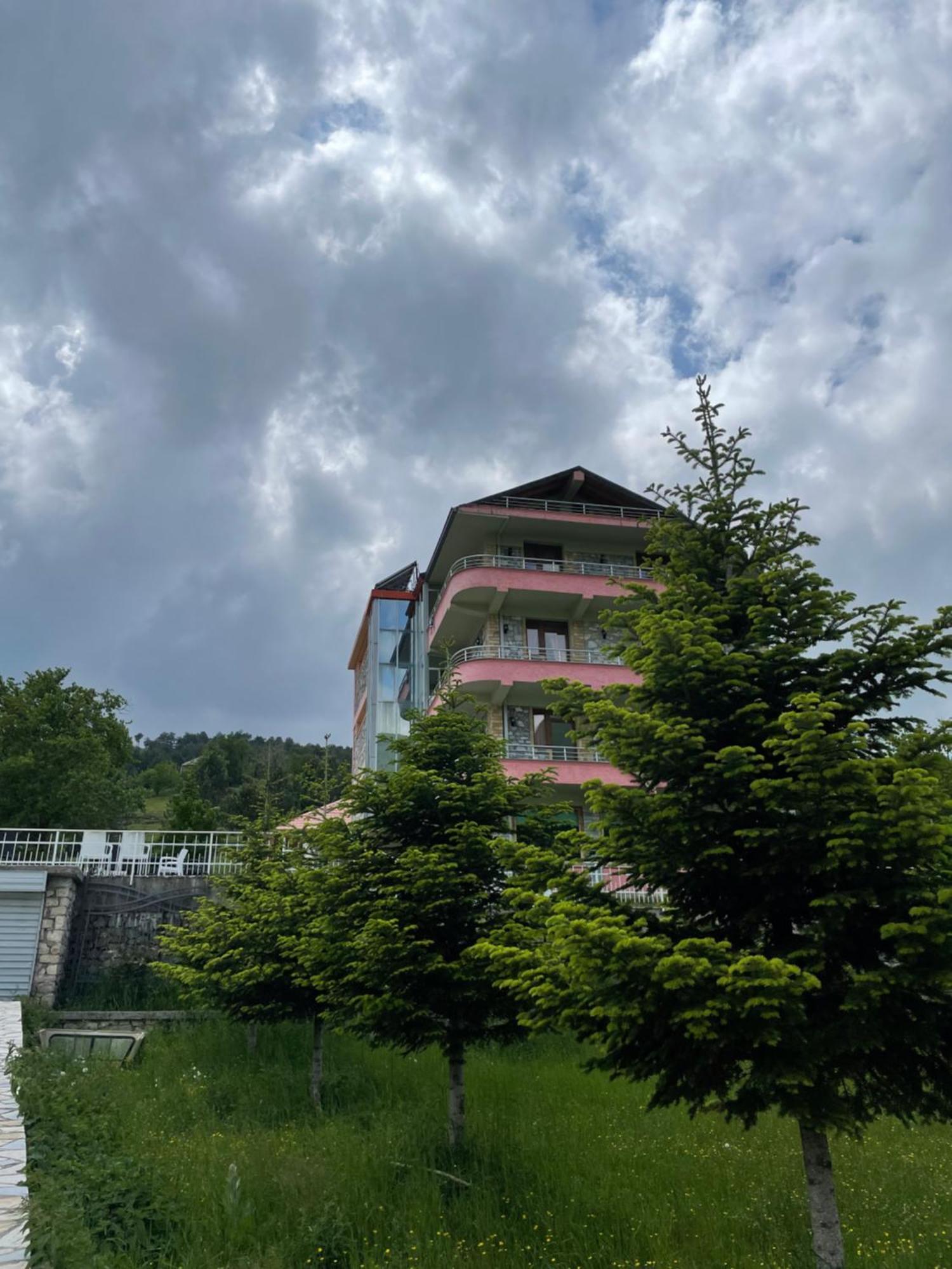 Lura Hotel Fushe-Lure Exteriör bild