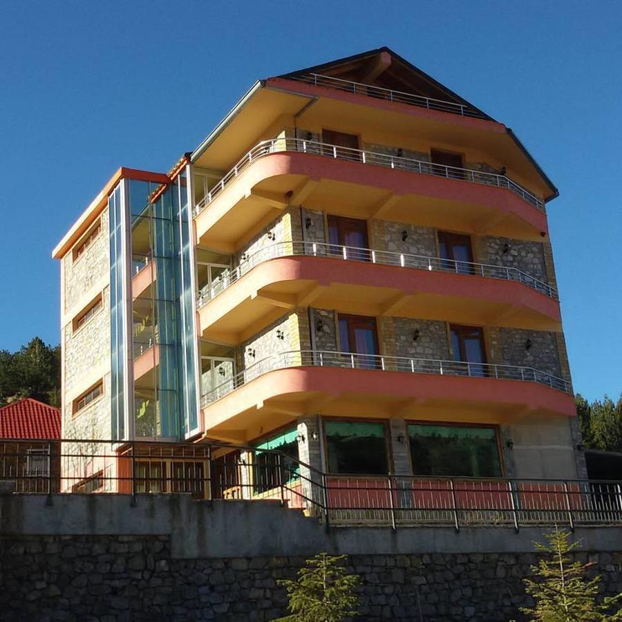 Lura Hotel Fushe-Lure Exteriör bild